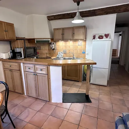 La Maison Verte Holiday home *